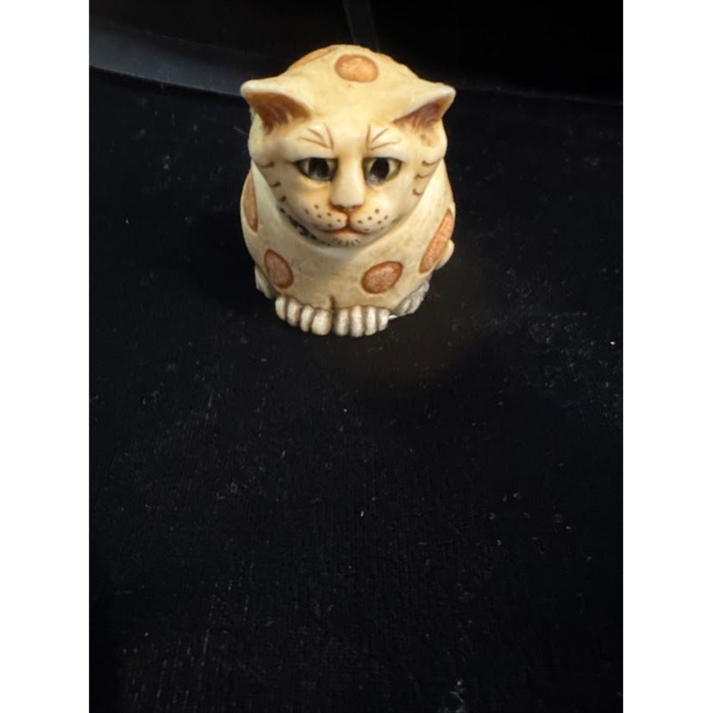 Harmony Kingdom Pot Bellys Calendar Cat Miniature Trinket Box Figurine Cream